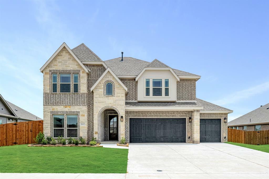 Property Photo: 2032 Picnic Creek TX 75115
