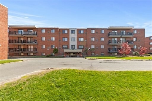 Property Photo: 1100 Governors Dr 24 MA 02152