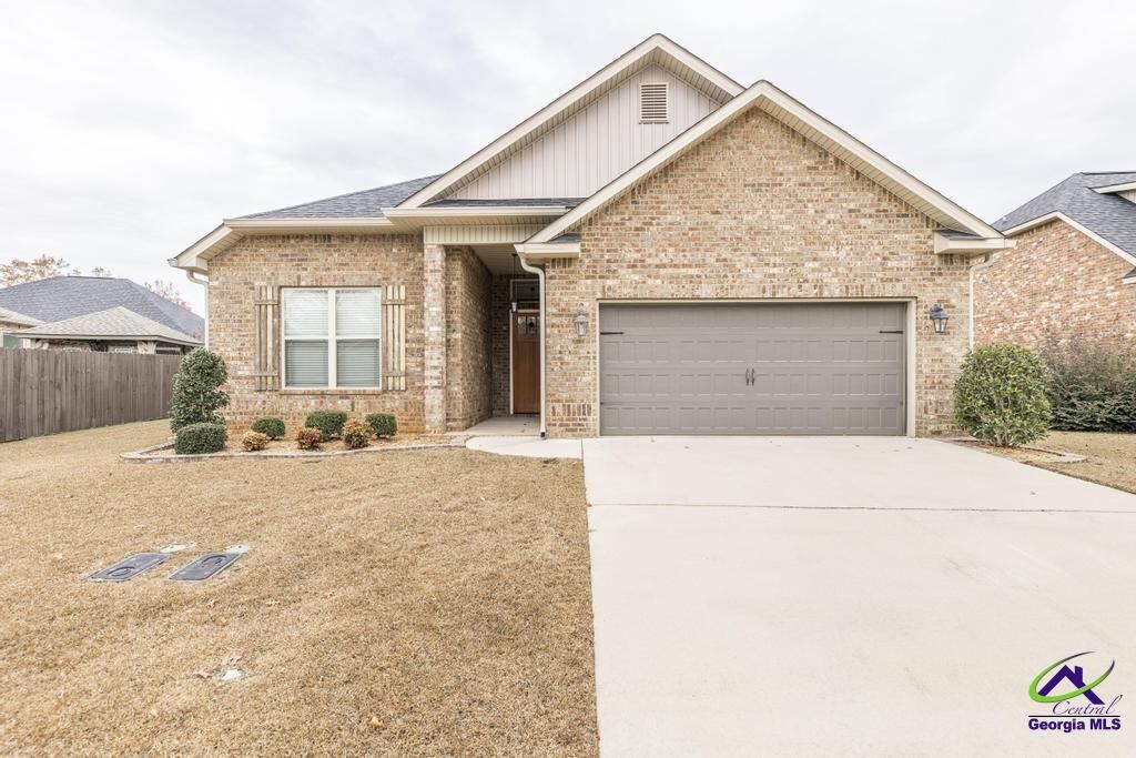 Property Photo: 505 Legacy Park Drive GA 31069