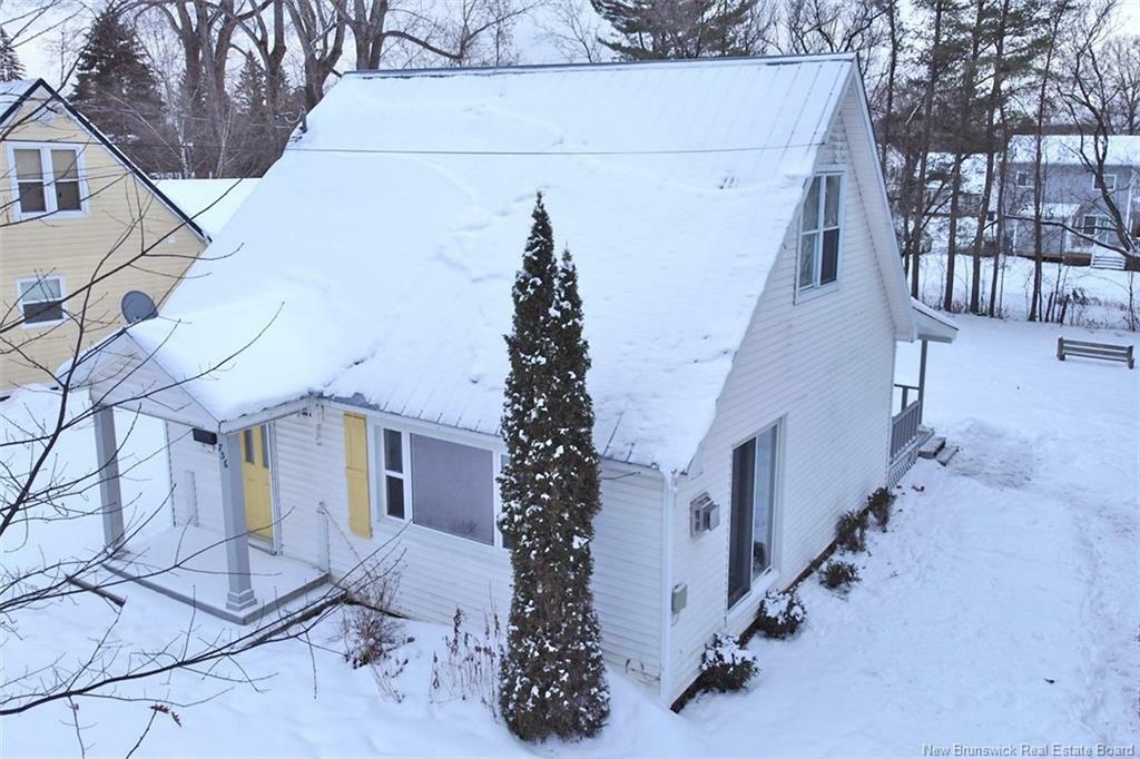 Property Photo:  736 Maclaren Avenue  NB E3A 3L5 