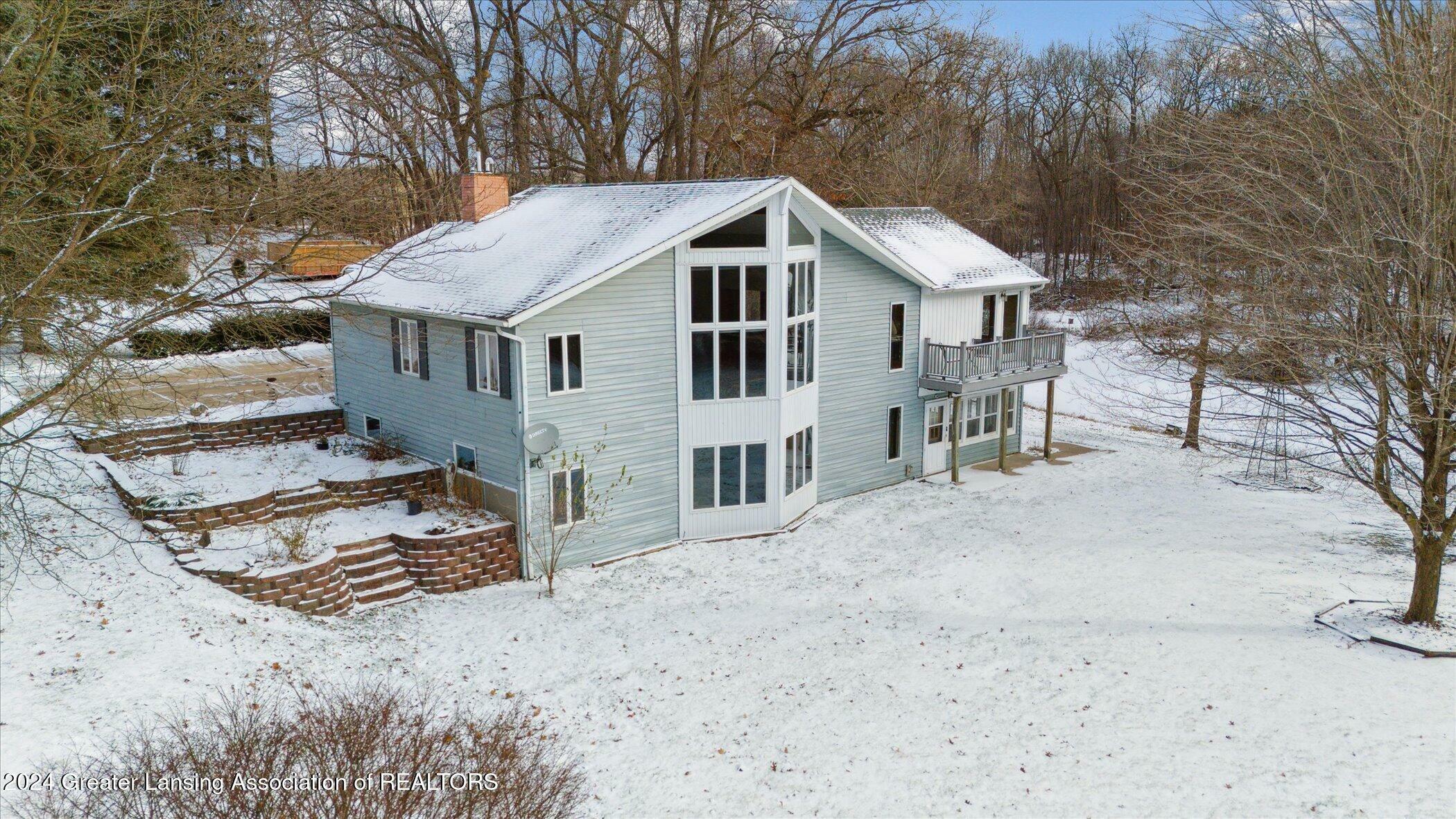 14725 Nichols Road  Bath MI 48808 photo