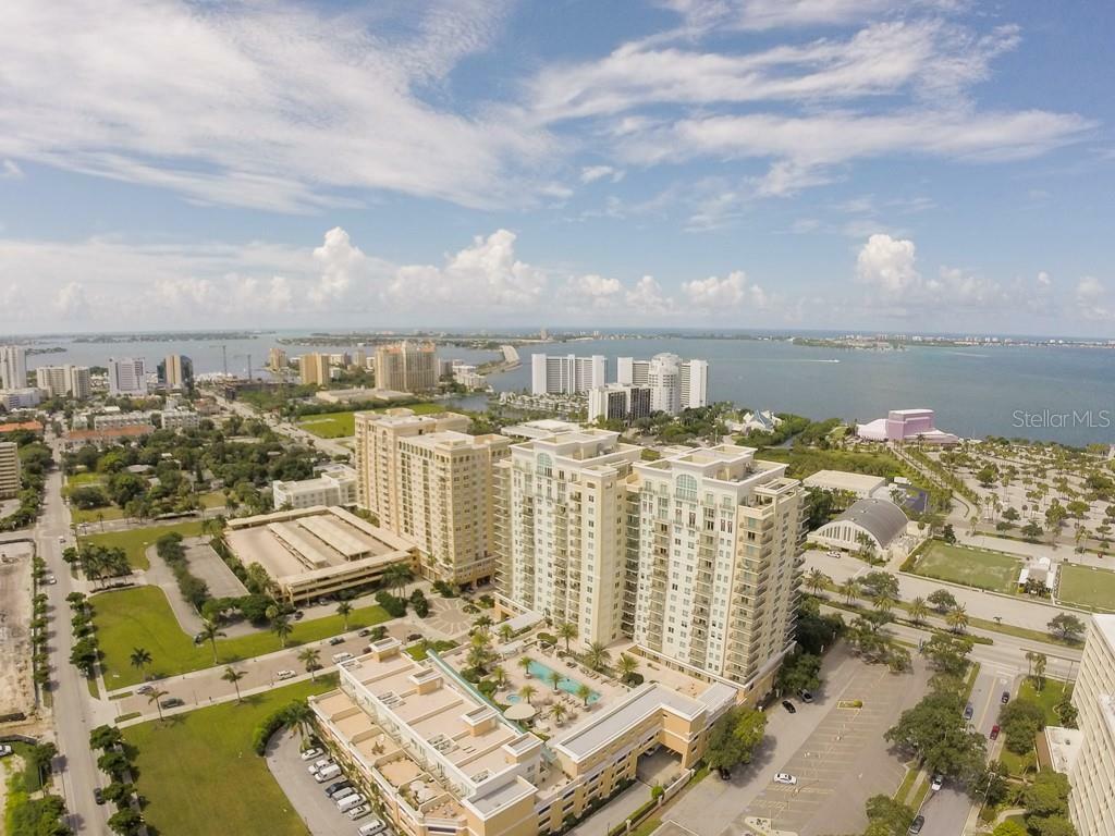 Property Photo: 800 N Tamiami Trail 403 FL 34236