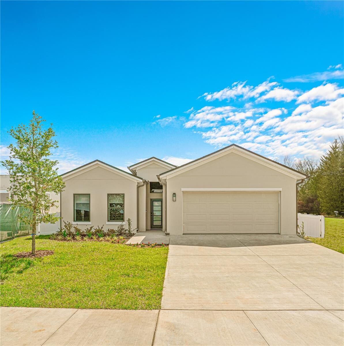 Property Photo: 6259 Chorus Drive FL 34753