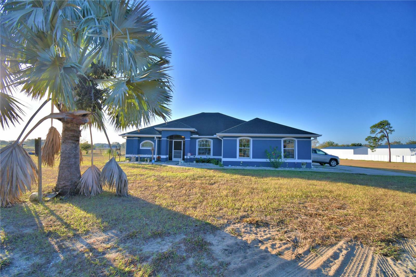 Property Photo:  135 Mi Rancho Road  FL 33837 