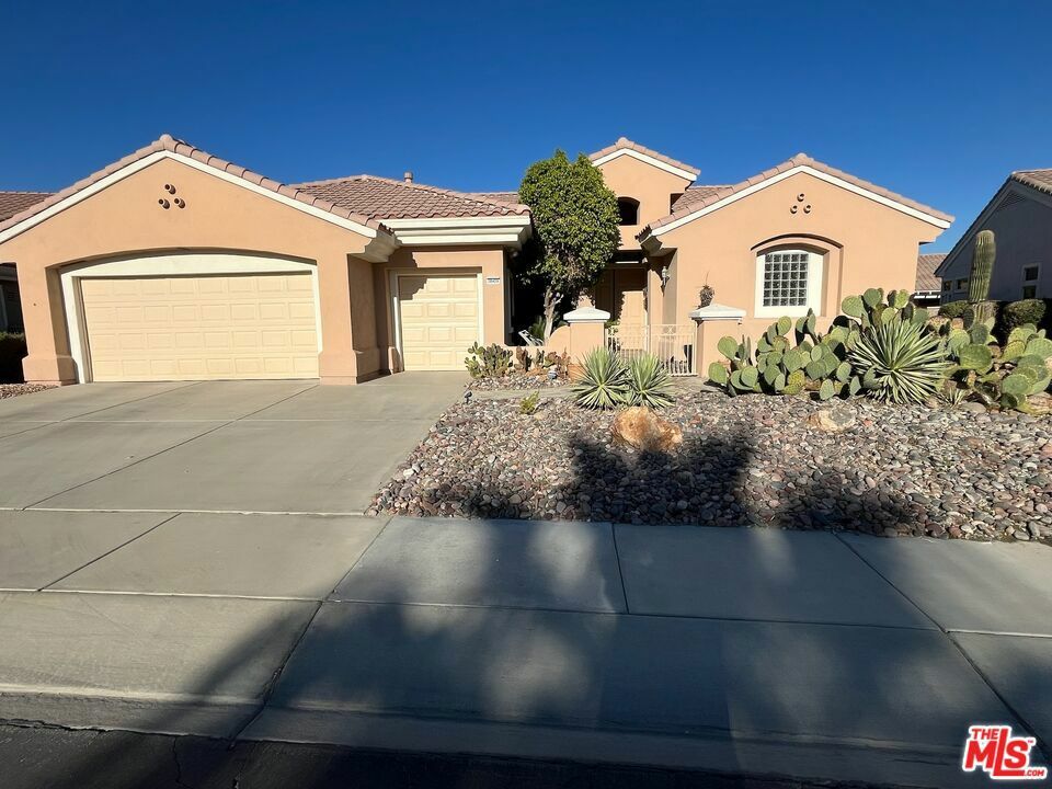 38420 Waverly Road  Palm Desert CA 92211 photo