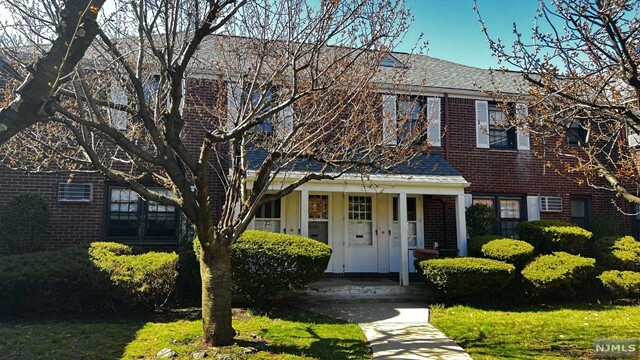 Property Photo:  445 Union Avenue 2D  NJ 07070 