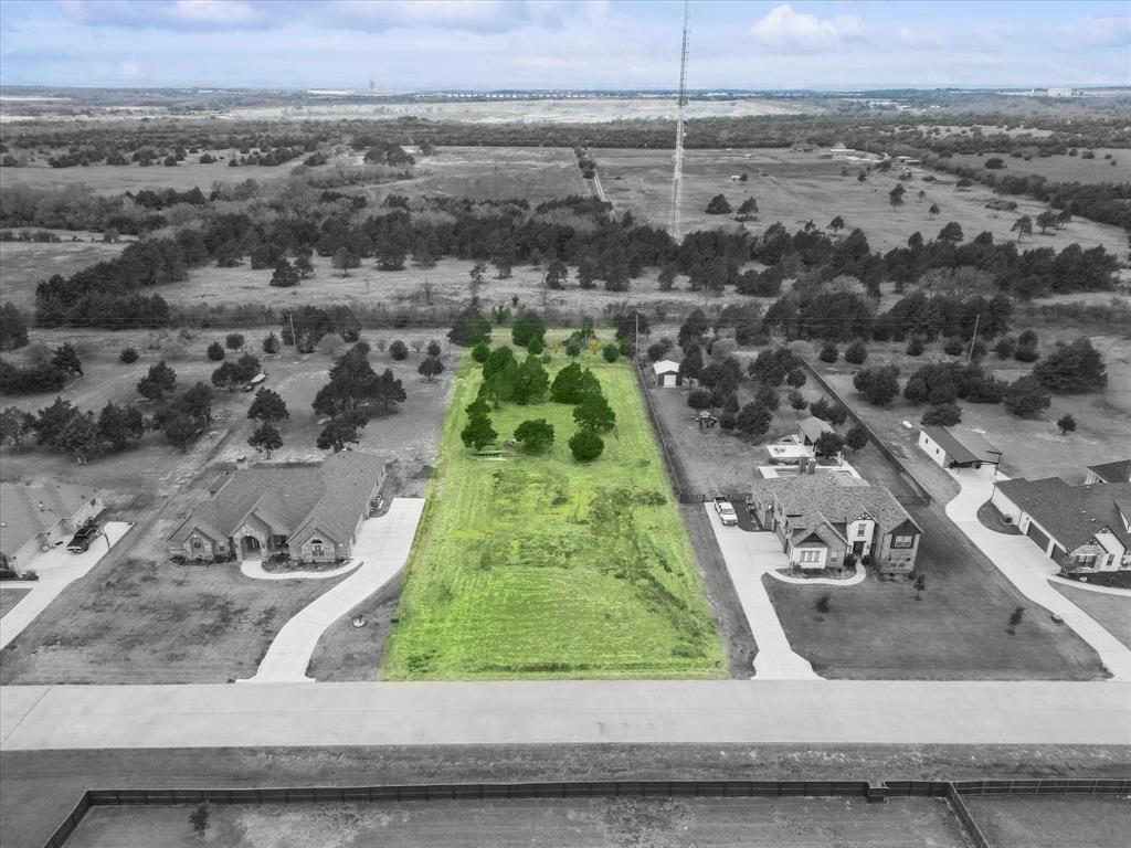 Property Photo: 4331 Roberts Lane TX 76065