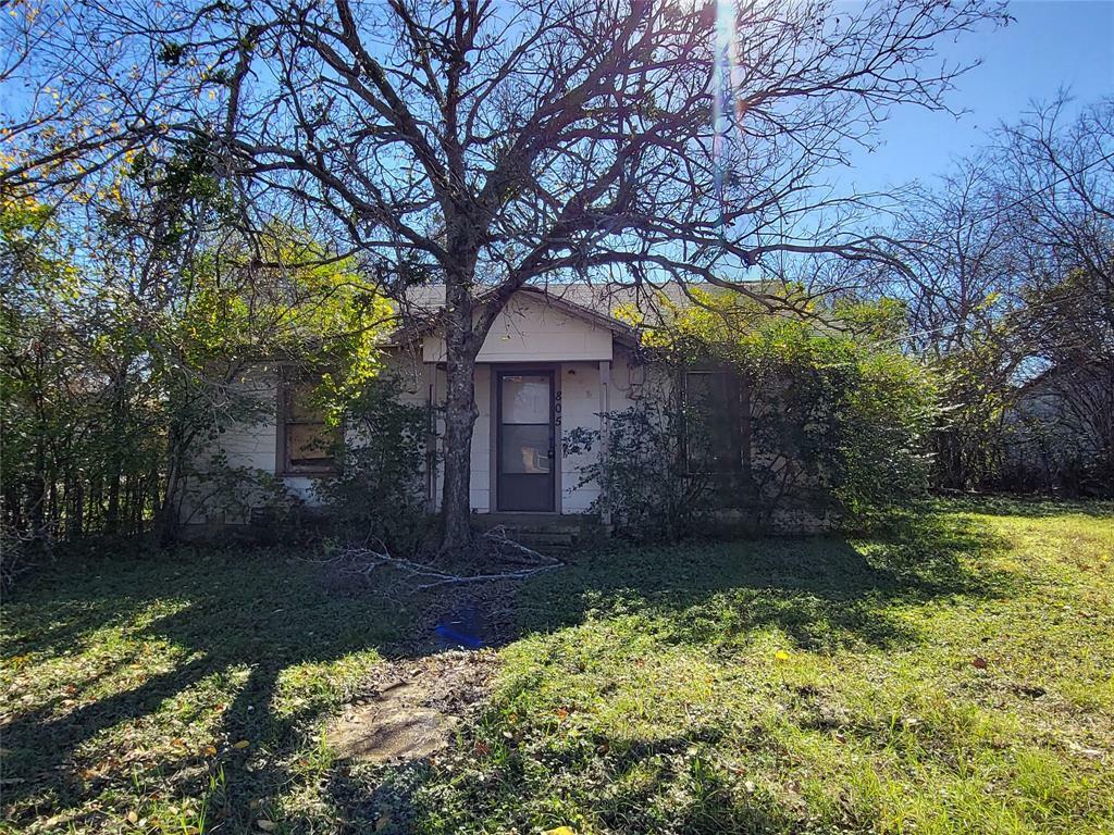 Property Photo:  805 W Atchley Avenue  TX 76009 