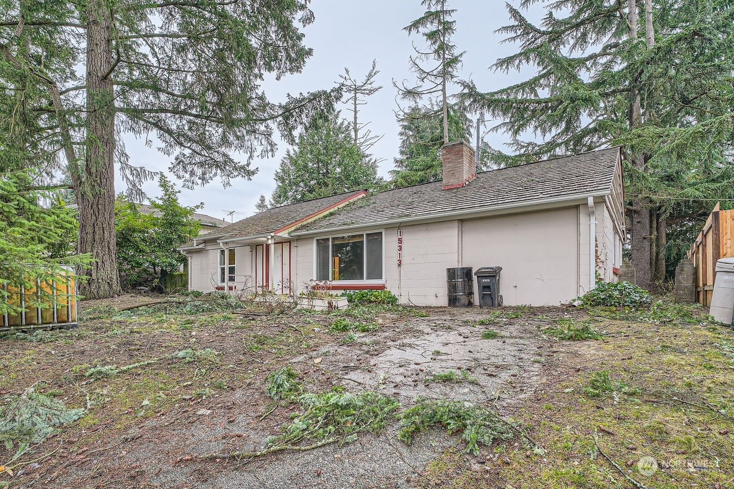 Property Photo:  15313  Interlake Avenue N  WA 98133 