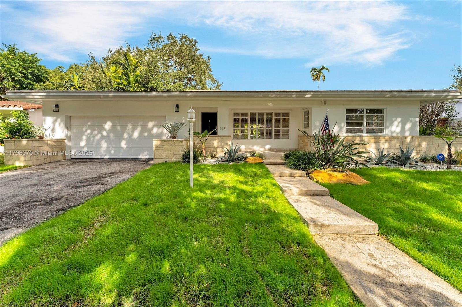 Property Photo: 1431 Ancona Ave FL 33146
