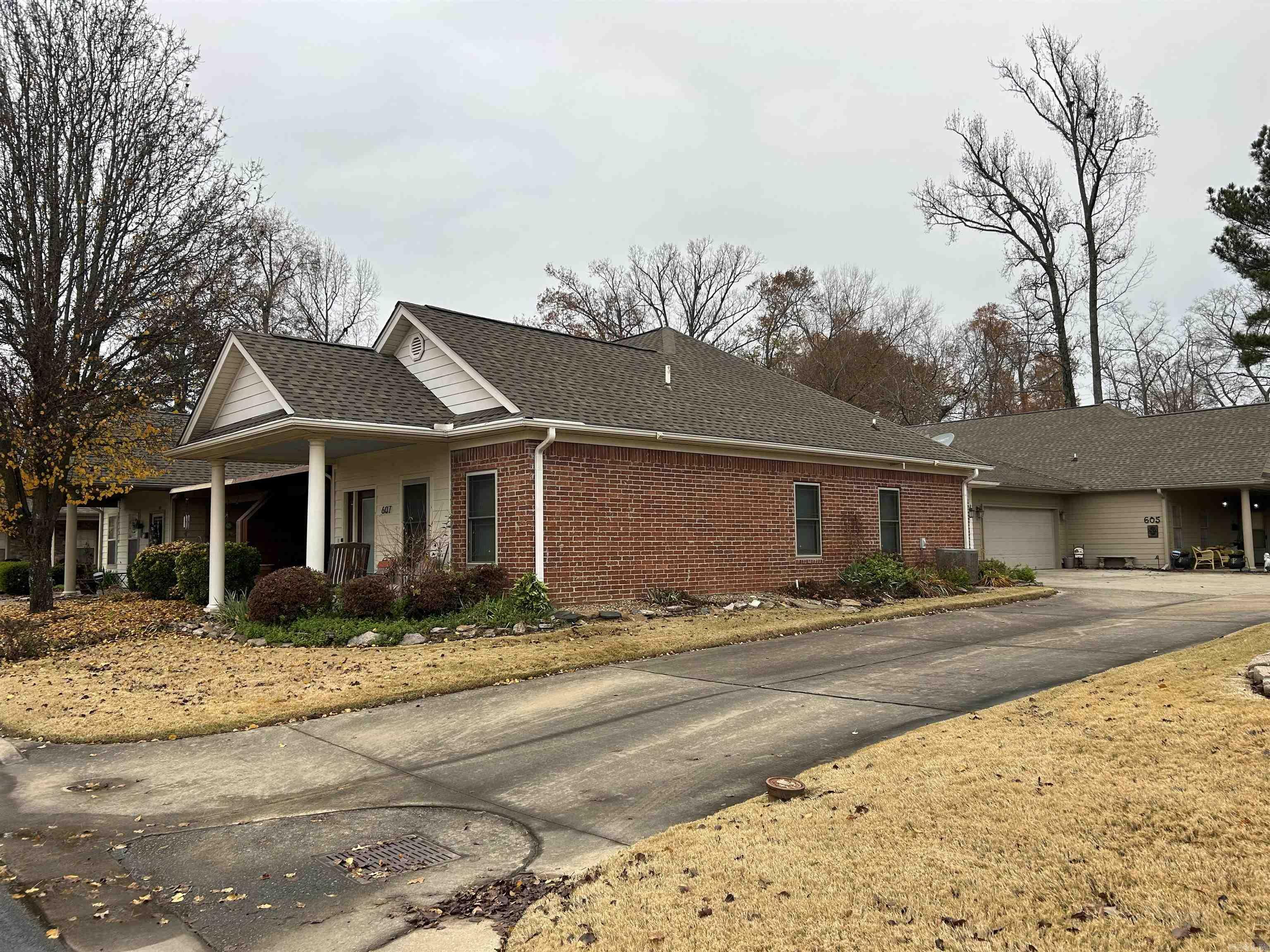 Property Photo:  607 Stagecoach Village Circle  AR 72210 