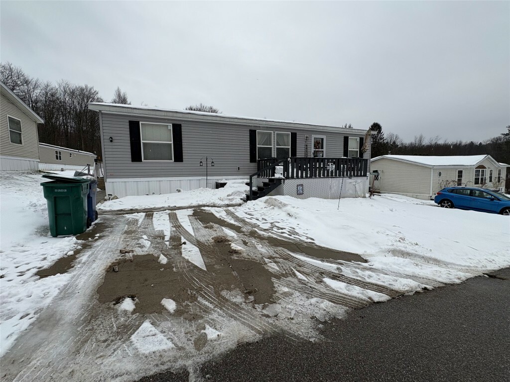 513 Squirrel Drive  Erie PA 16509 photo