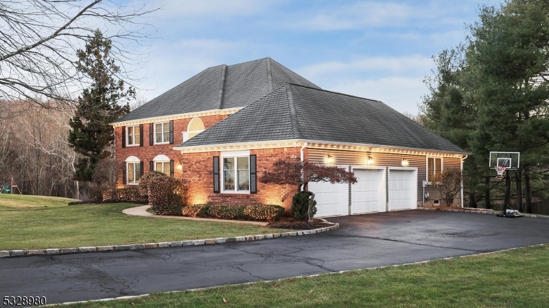 Property Photo:  27 Weaver Dr  NJ 08836 