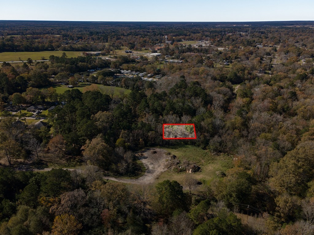 Property Photo:  R81467 Kansas Street  TX 75949 