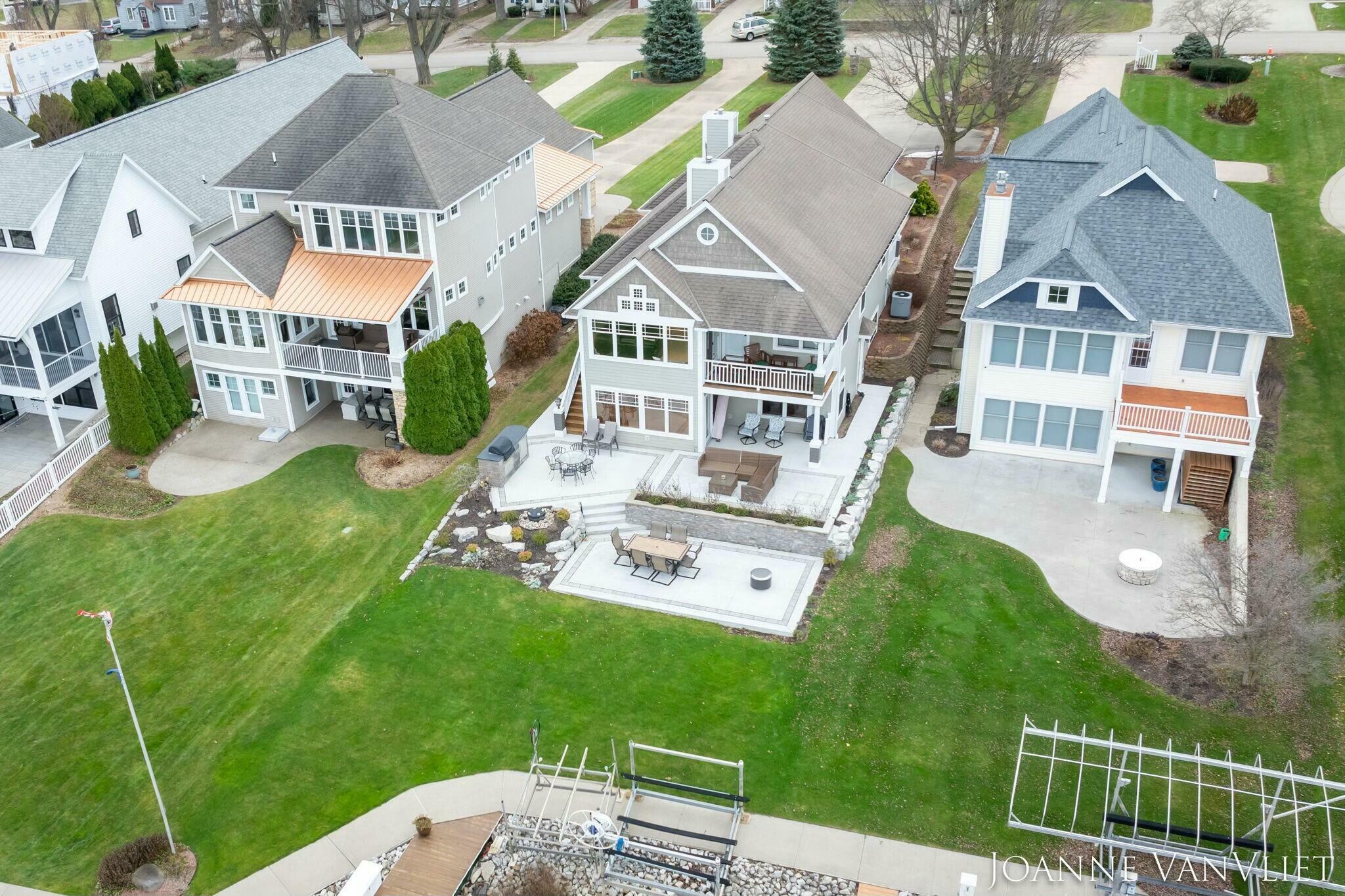 Property Photo:  585 Crescent Drive  MI 49423 