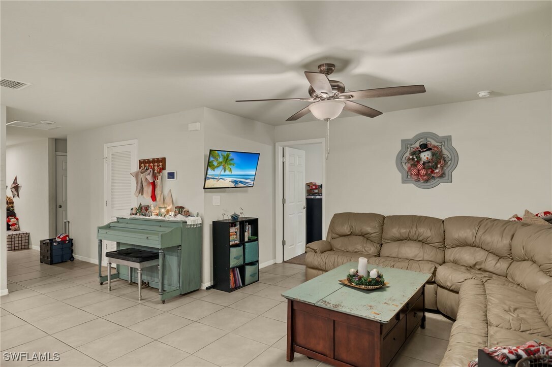 Property Photo:  5020 Gramercy Road  FL 33935 