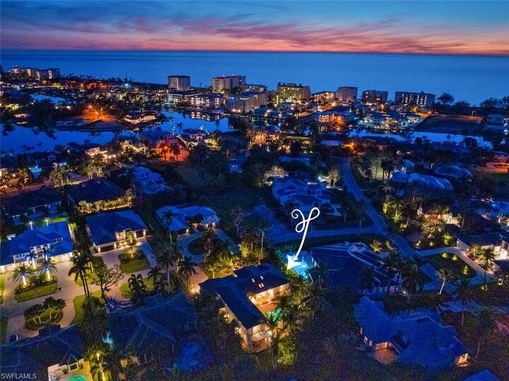 Property Photo: 405 Rudder Rd FL 34102