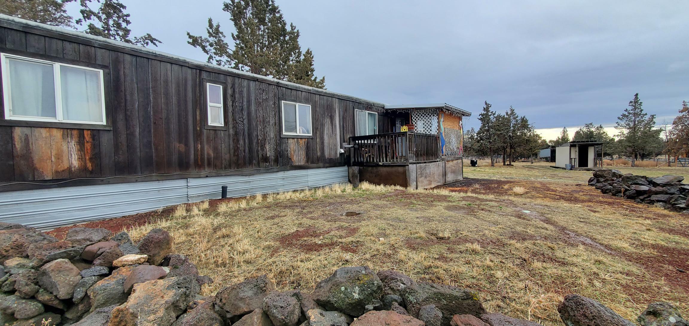 Property Photo:  3948 SE Tillamook Loop  OR 97754 