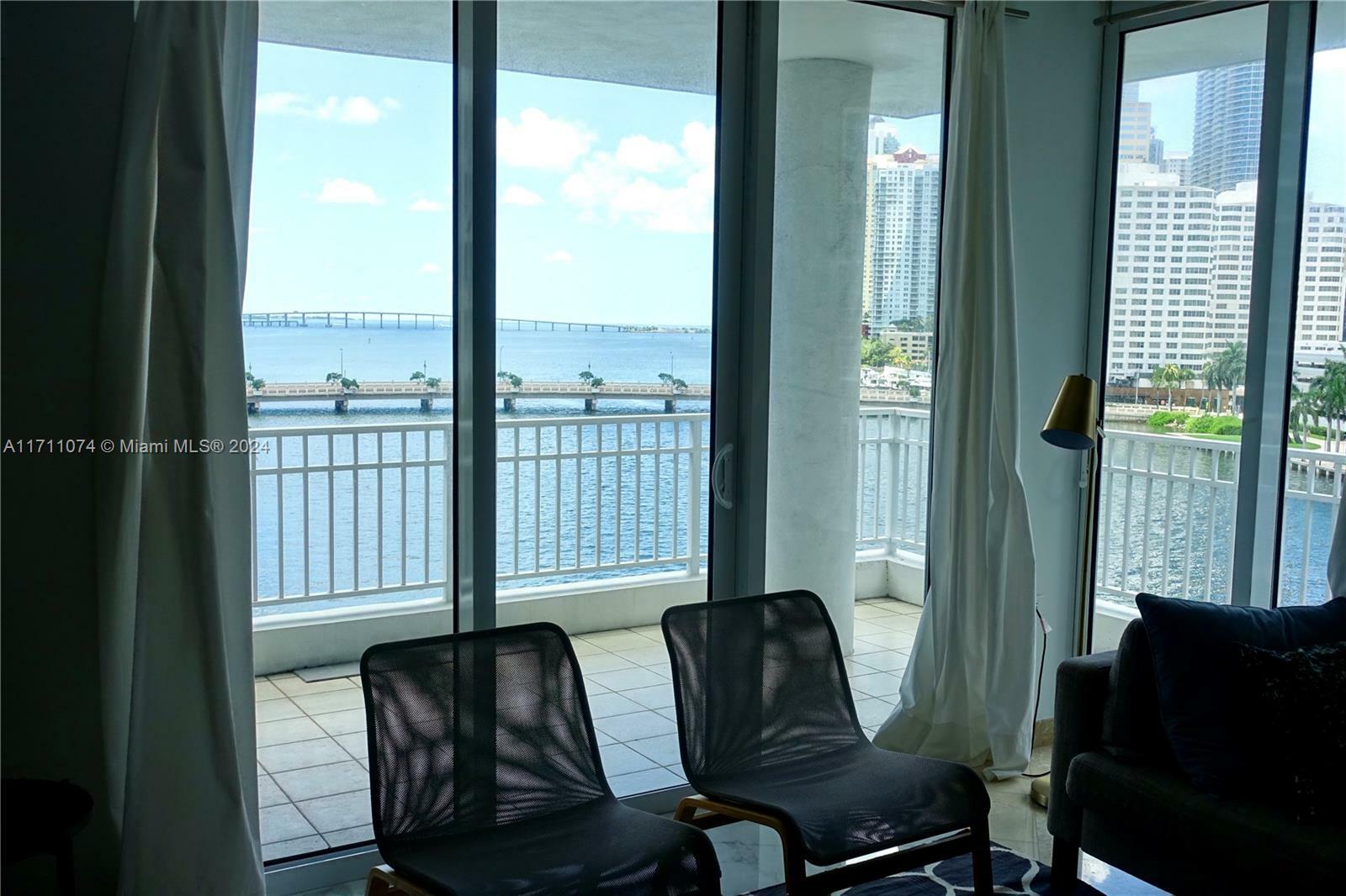 Property Photo:  801 Brickell Key Blvd 601  FL 33131 