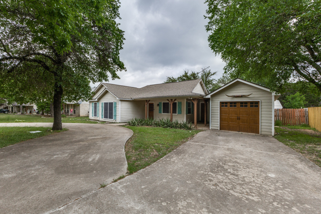 Property Photo:  8 Deer Ridge Road  TX 78676 