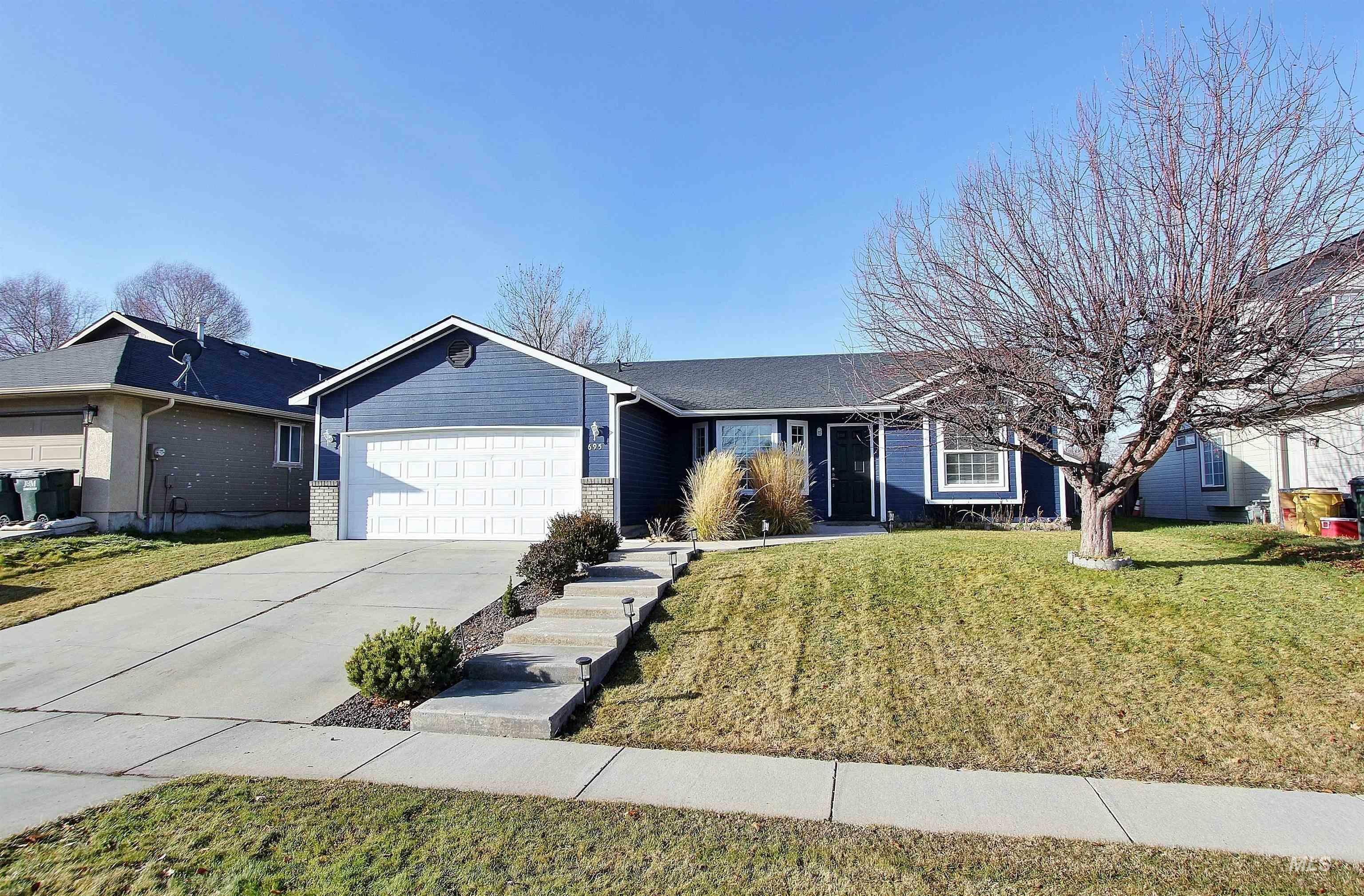 695 N Shady Grove Way  Kuna ID 83634 photo