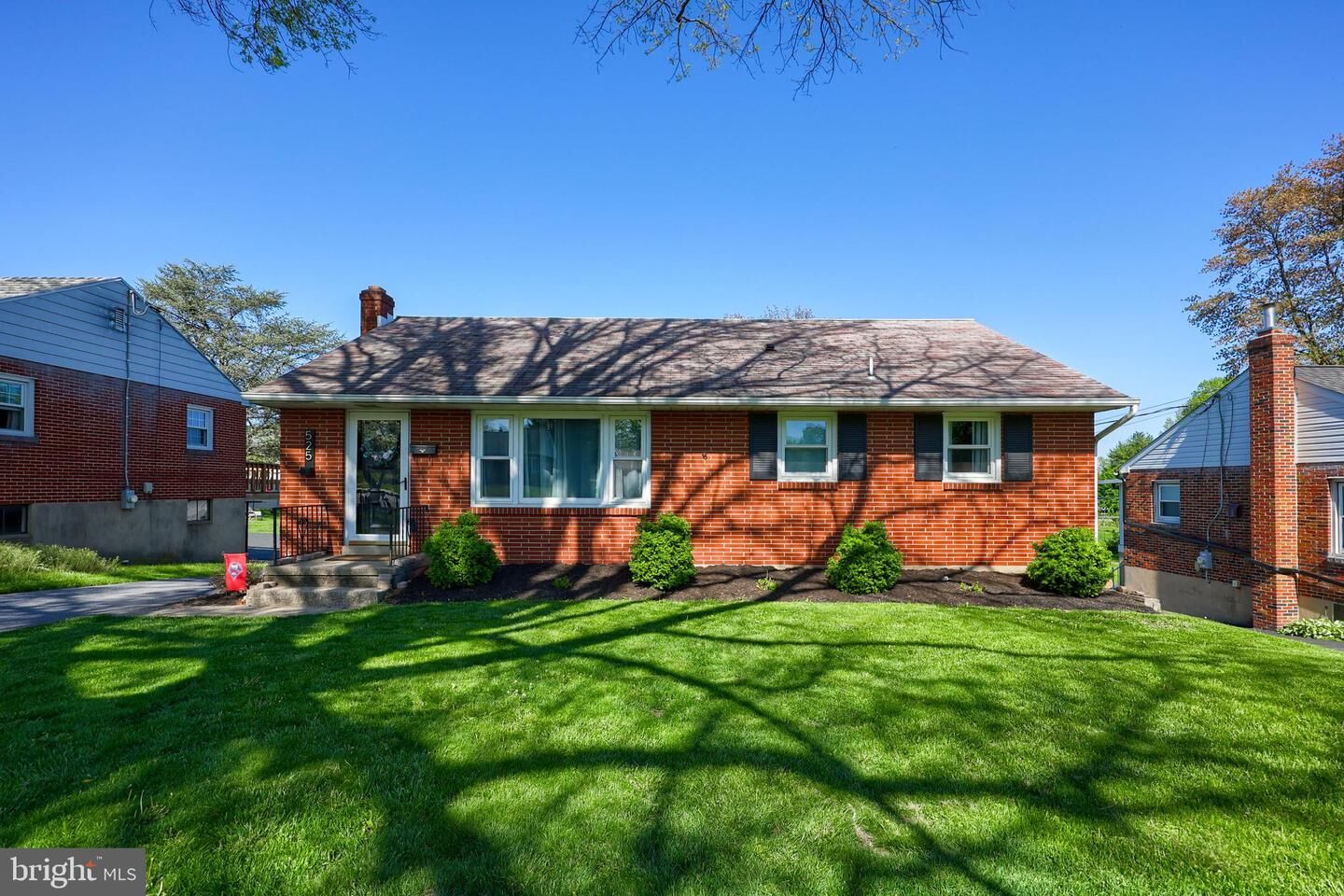 Property Photo: 525 Highlawn Avenue PA 17022