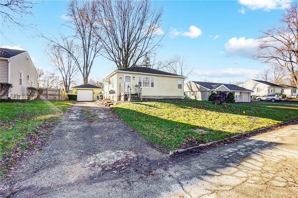 94 Elmwood Avenue  Troy OH 45373 photo