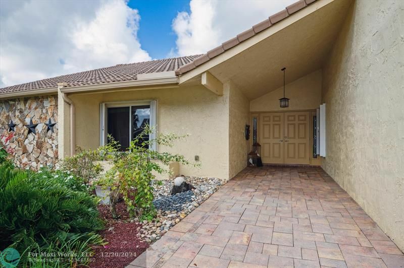 Property Photo:  1067 NW 96th Ave  FL 33322 