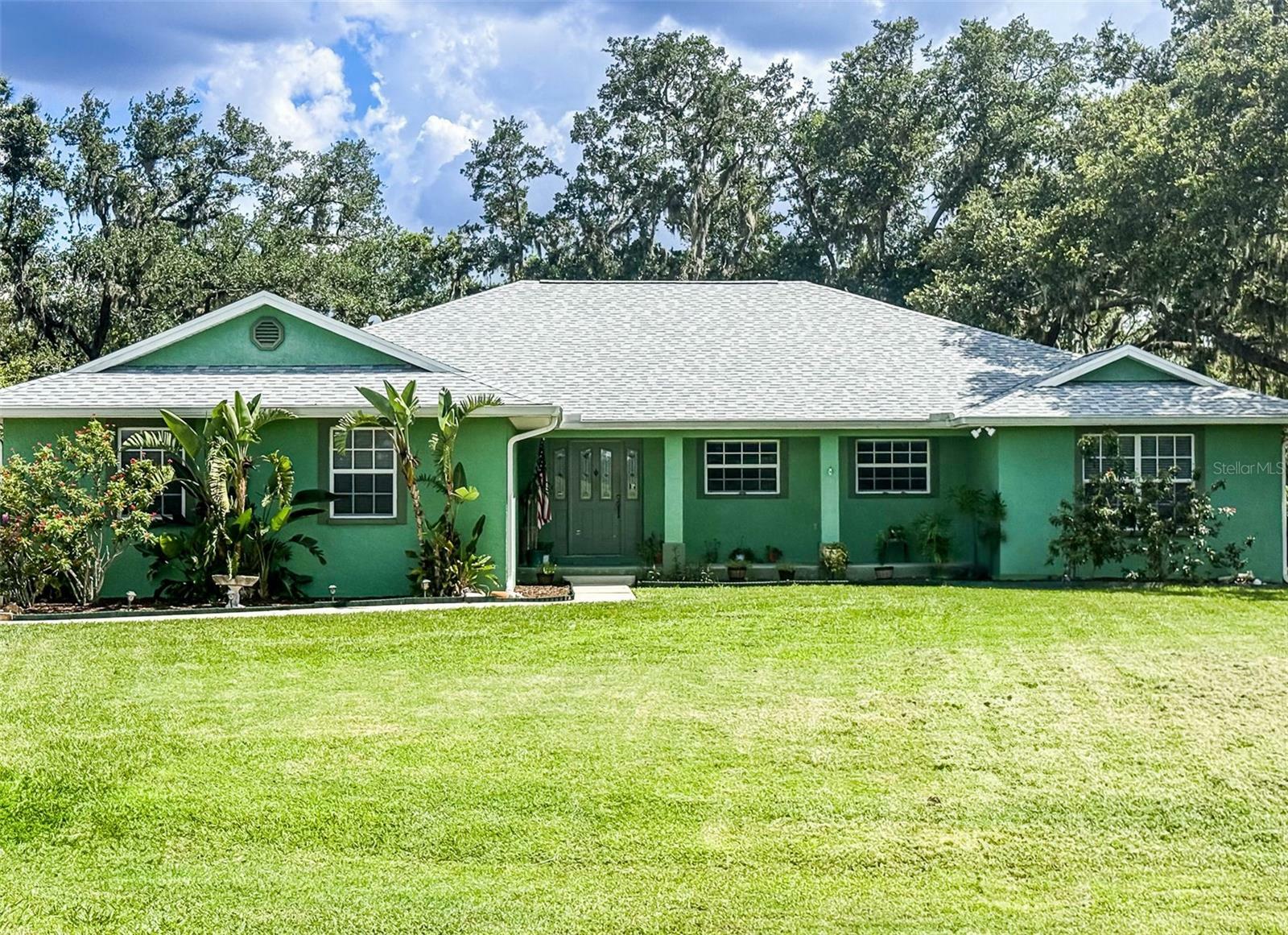 Property Photo: 1496 Palm View Road FL 34240