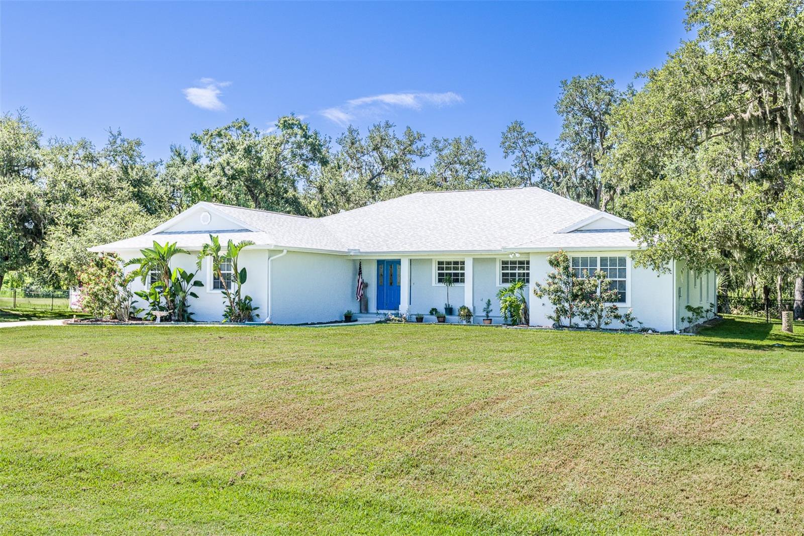 Property Photo: 1496 Palm View Road FL 34240