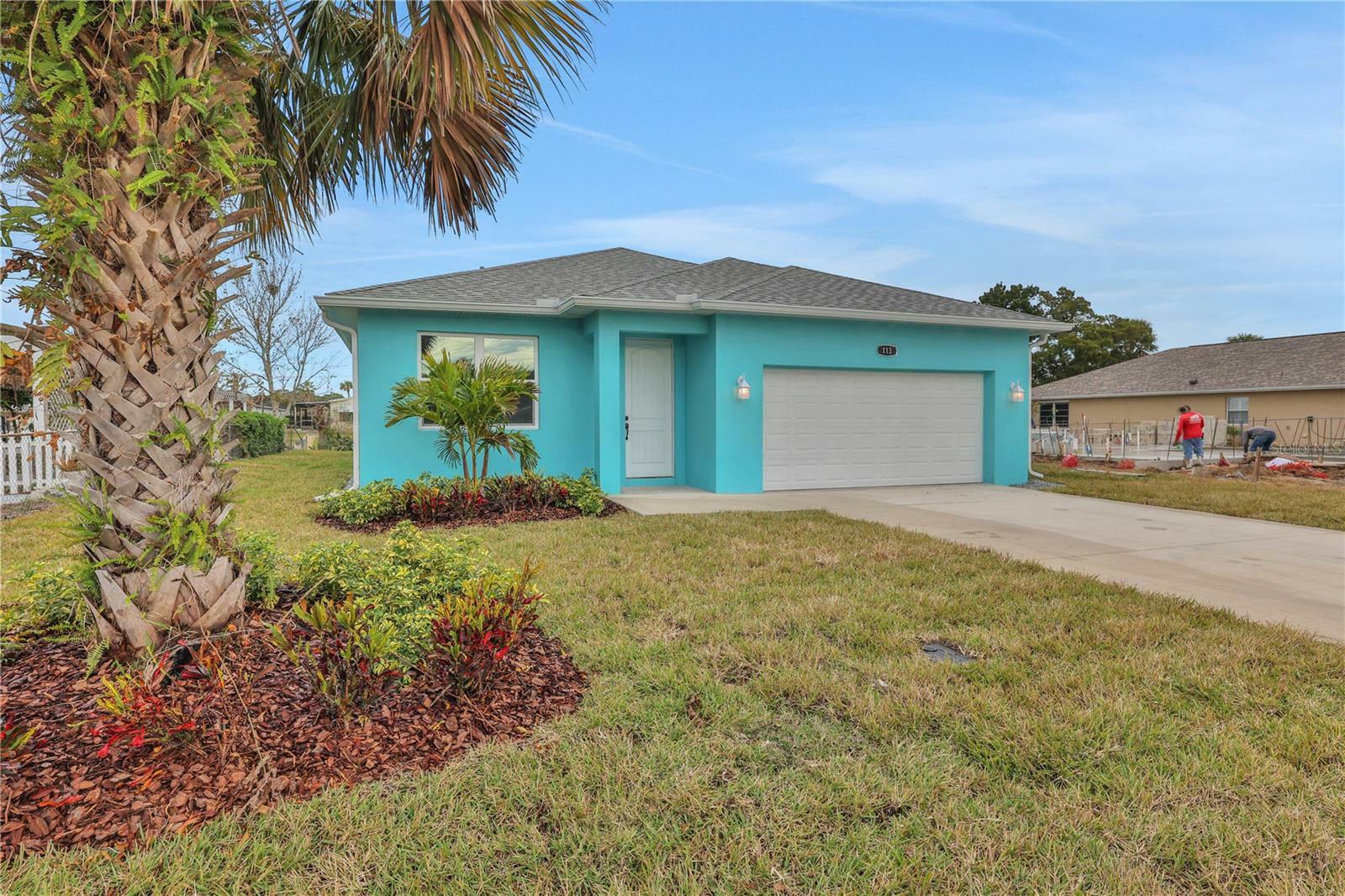 Property Photo:  113 Douglas Street  FL 32141 