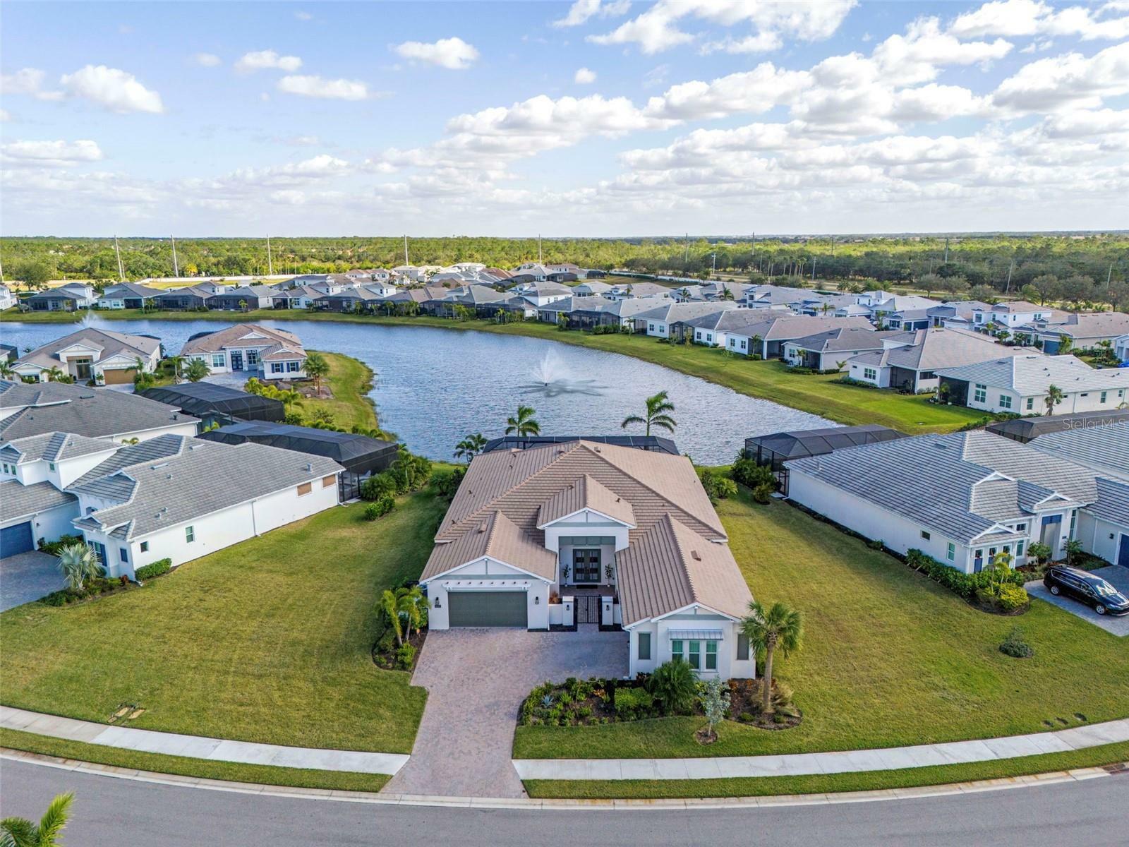 Property Photo:  8437 Cane Bay Court  FL 34202 