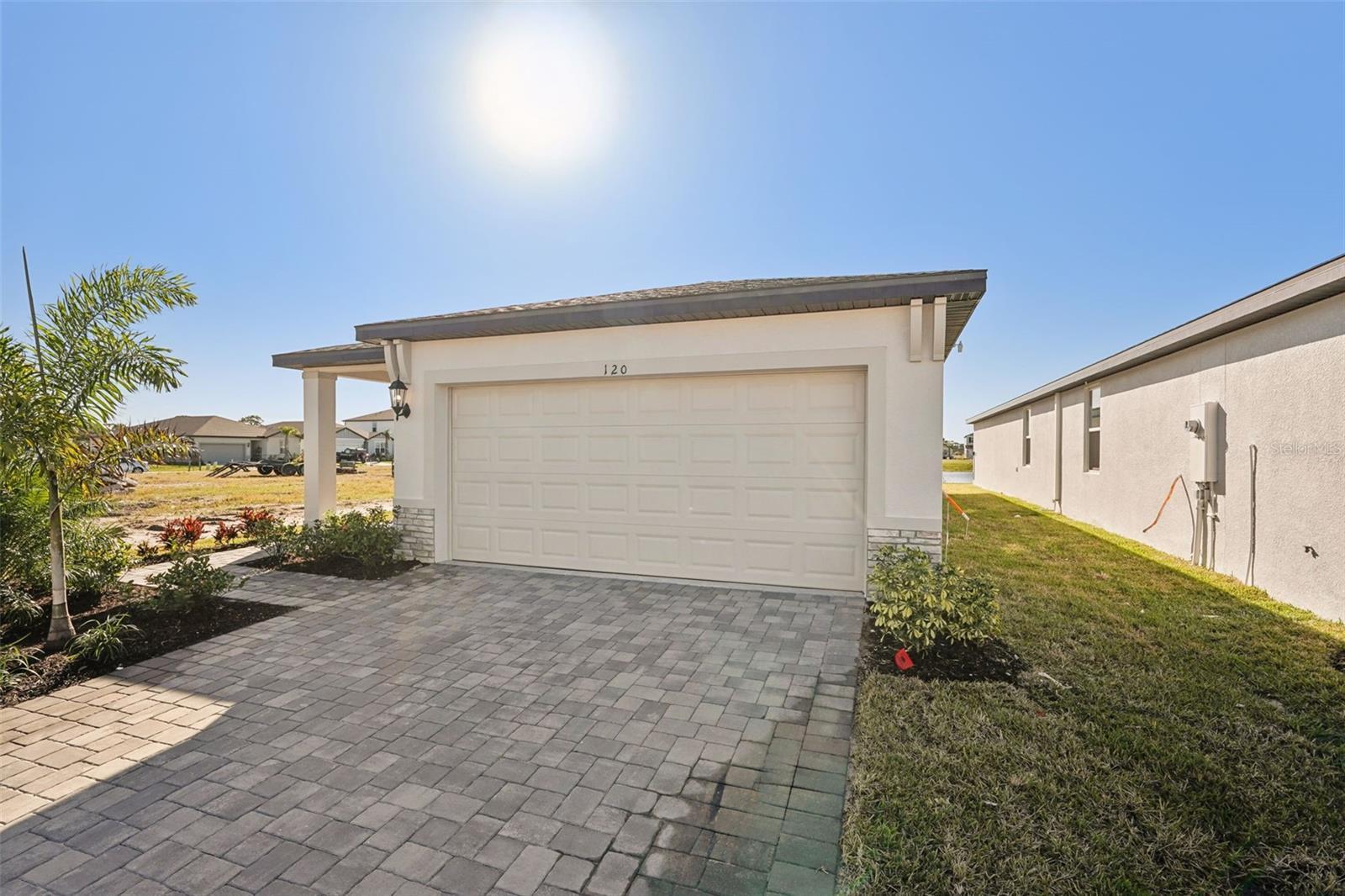 Property Photo: 120 Whiteland Bend FL 34275