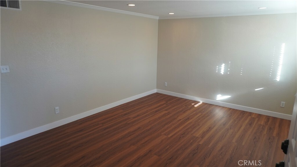 Property Photo:  1833 E 7th Street  CA 91764 