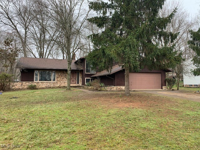 Property Photo: 13325 N Strathmore Dr Drive OH 44125