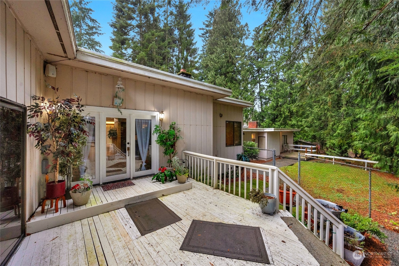 Property Photo:  23006  19th Avenue SE  WA 98021 