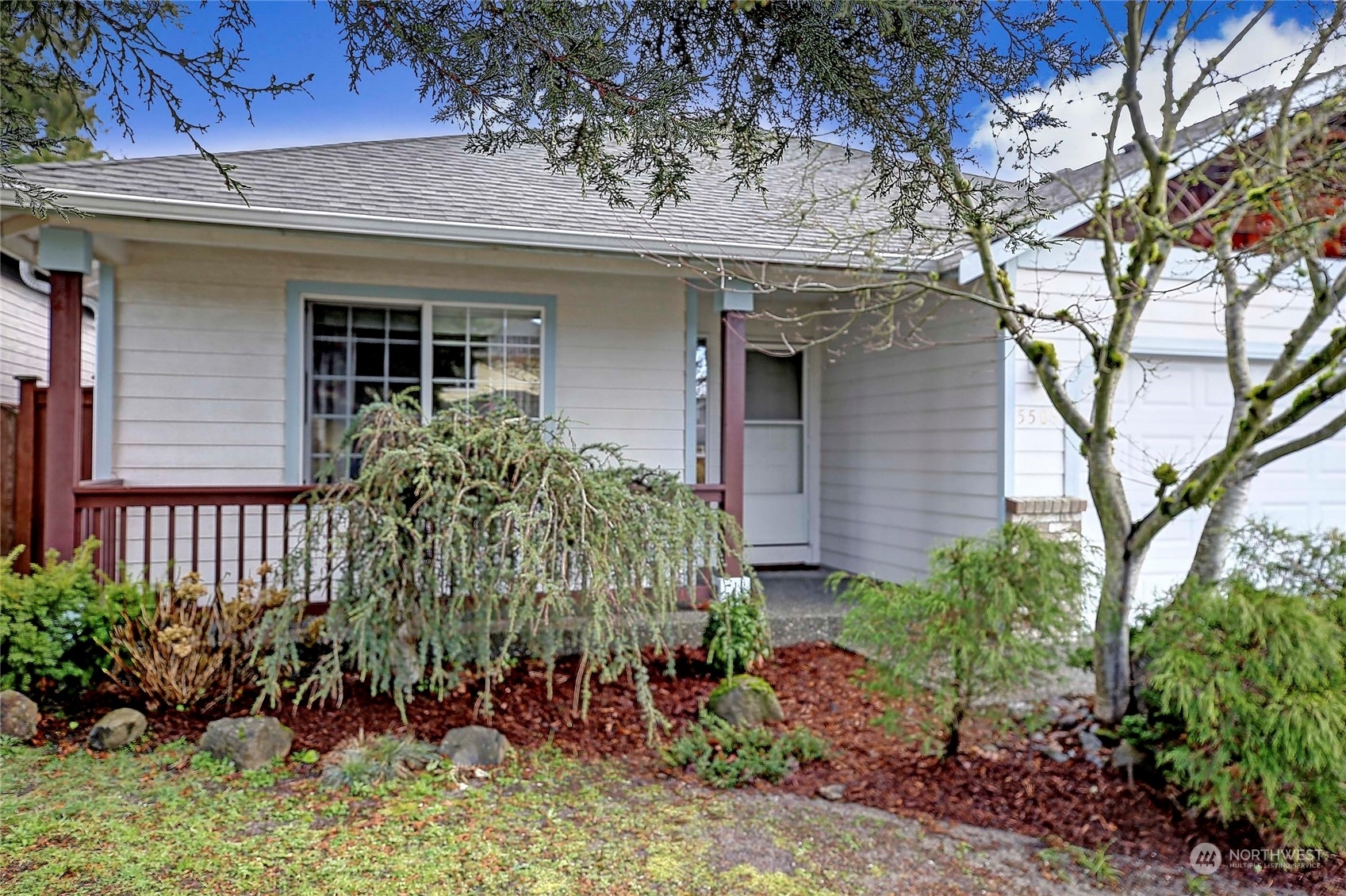 Property Photo:  5509  80th Avenue NE  WA 98270 