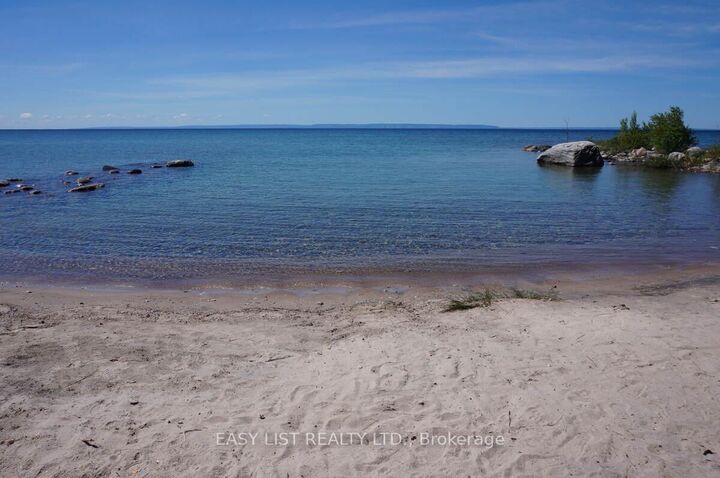 1536 Tiny Beaches Road N — photo 1