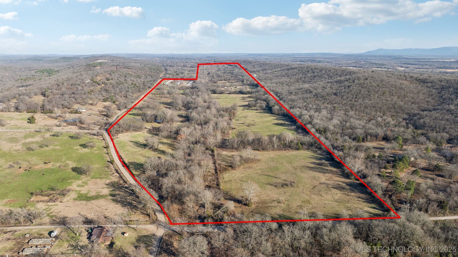 Property Photo: 19357 Poker Bend Road OK 74932