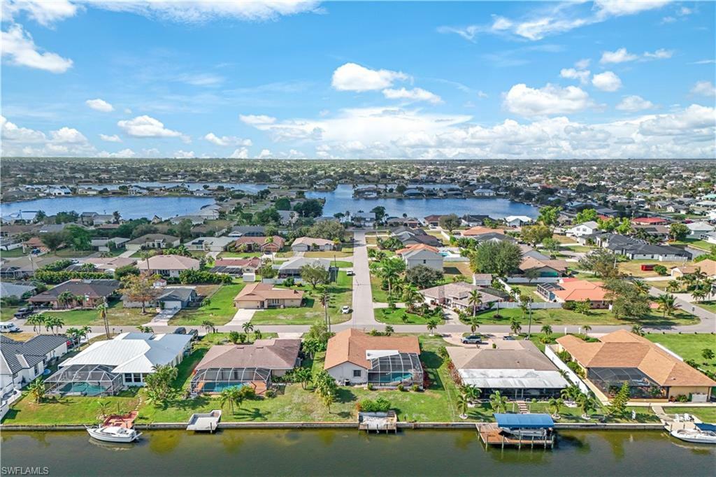 Property Photo: 33 SE 12th Ct FL 33990