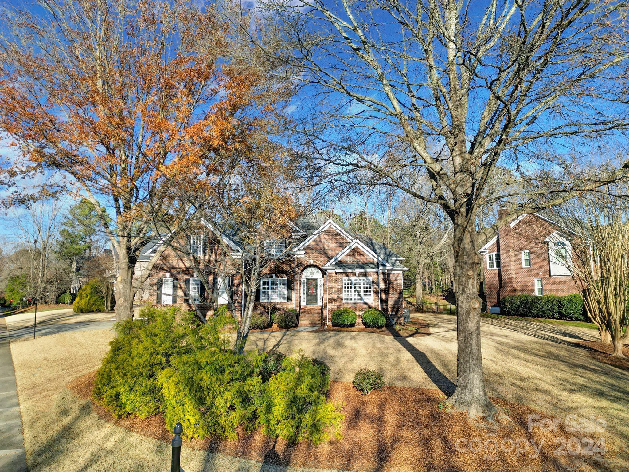 Property Photo:  12104 Darby Chase Drive  NC 28277 