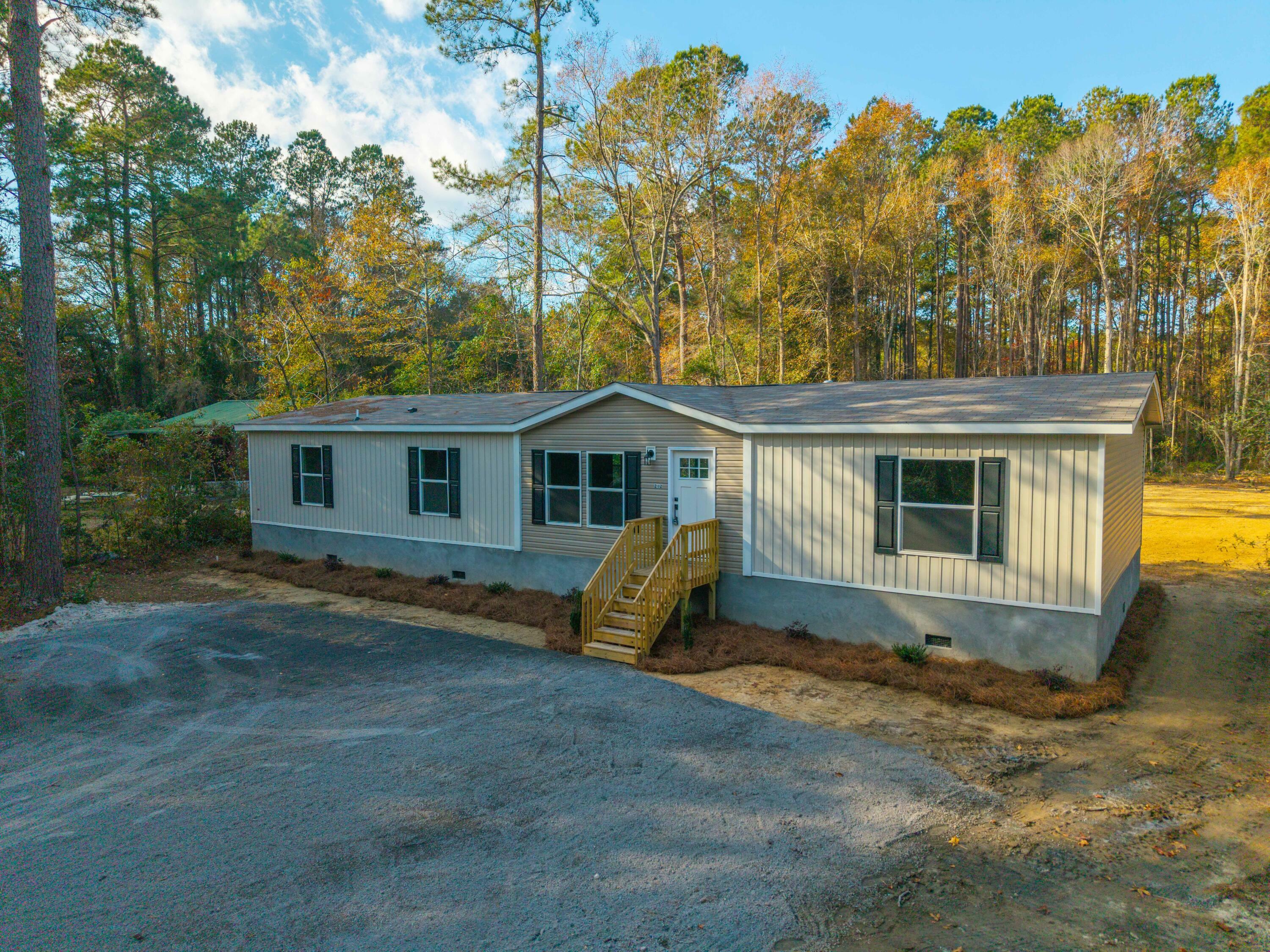 Property Photo: 212 Gardeners Walk SC 29436