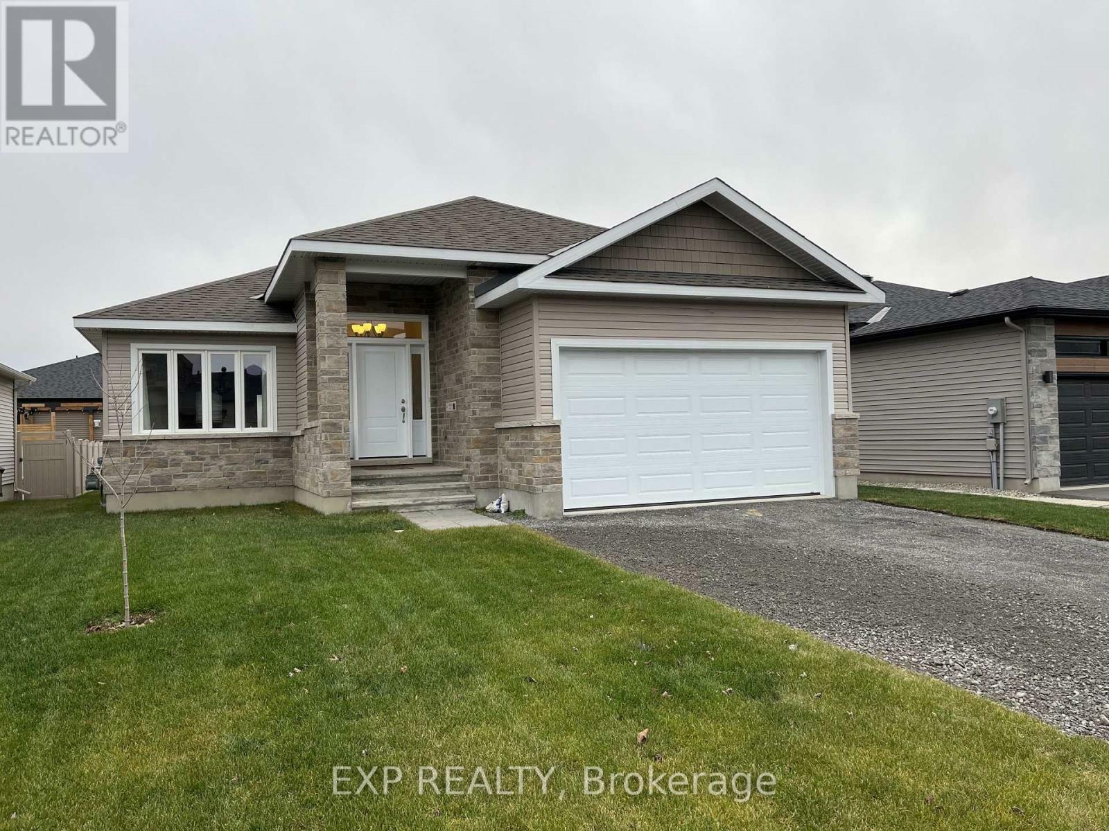 Property Photo:  53 Craig Street  ON K4R 1A6 