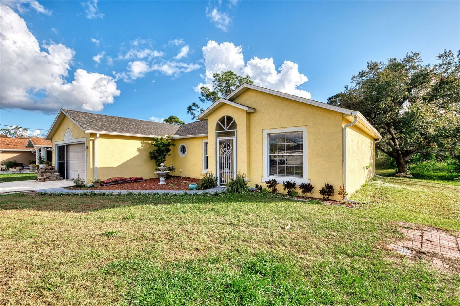 Property Photo:  4541 Amanda Avenue  FL 34286 