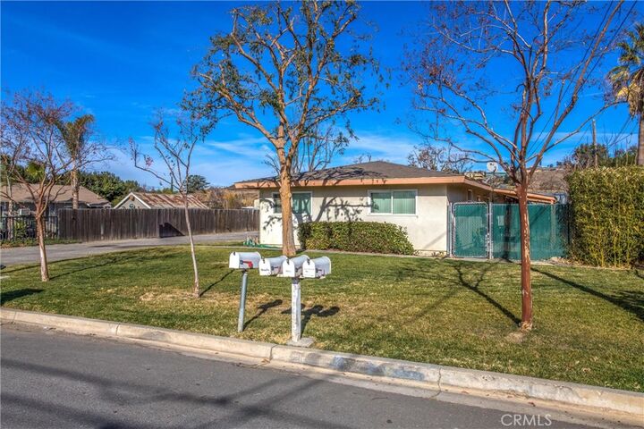 Property Photo: 32390 Avenue D CA 92399