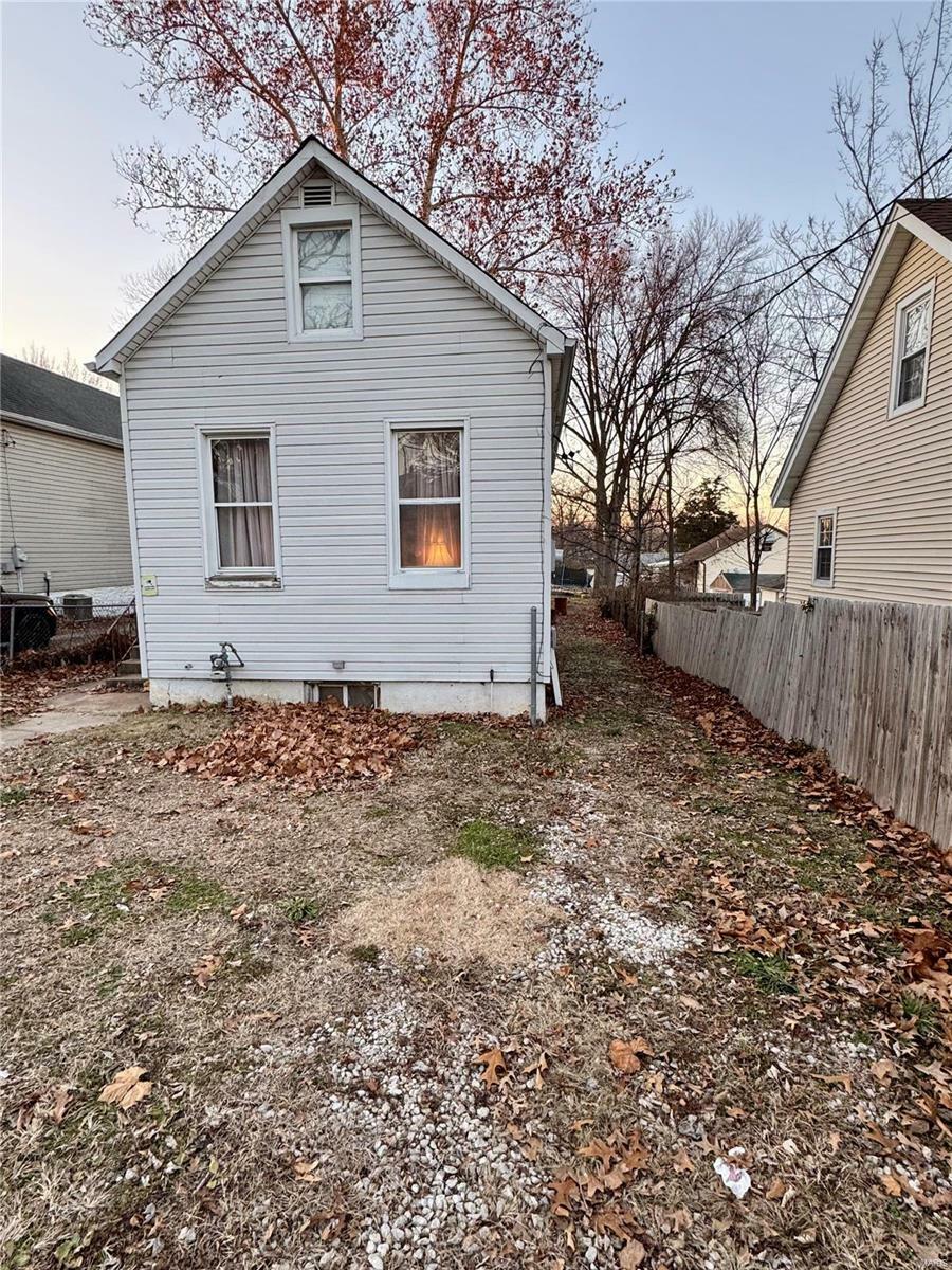 Property Photo:  9511 Gentry Avenue  MO 63125 