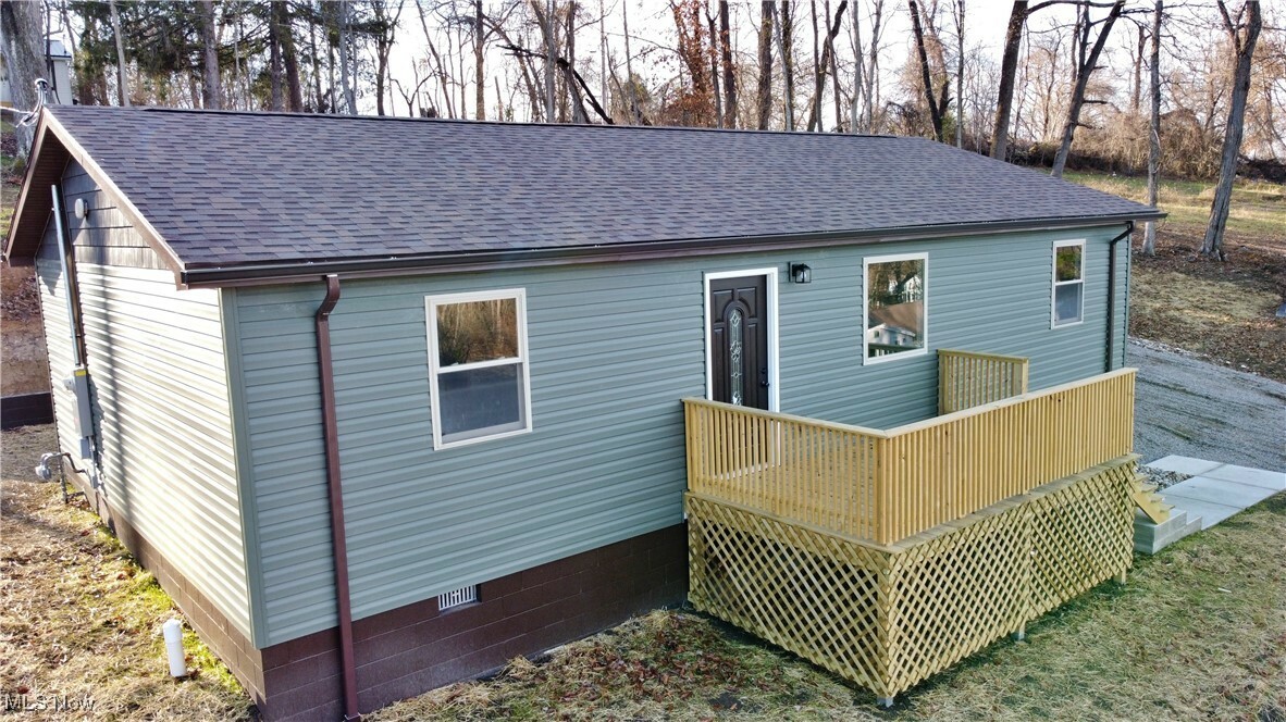 Property Photo:  1427 St Charles Street  OH 43701 