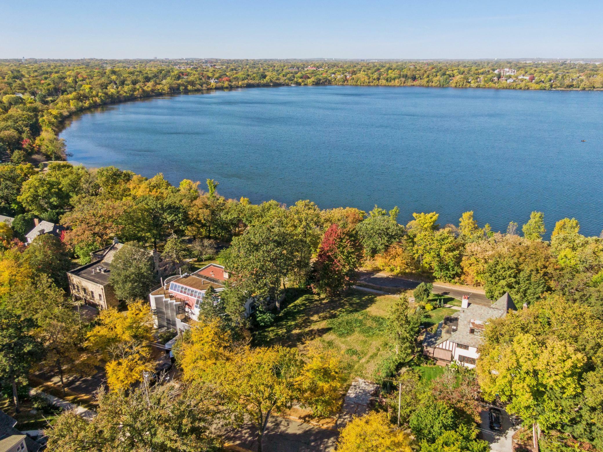 Property Photo:  4629 E Lake Harriet Parkway  MN 55419 