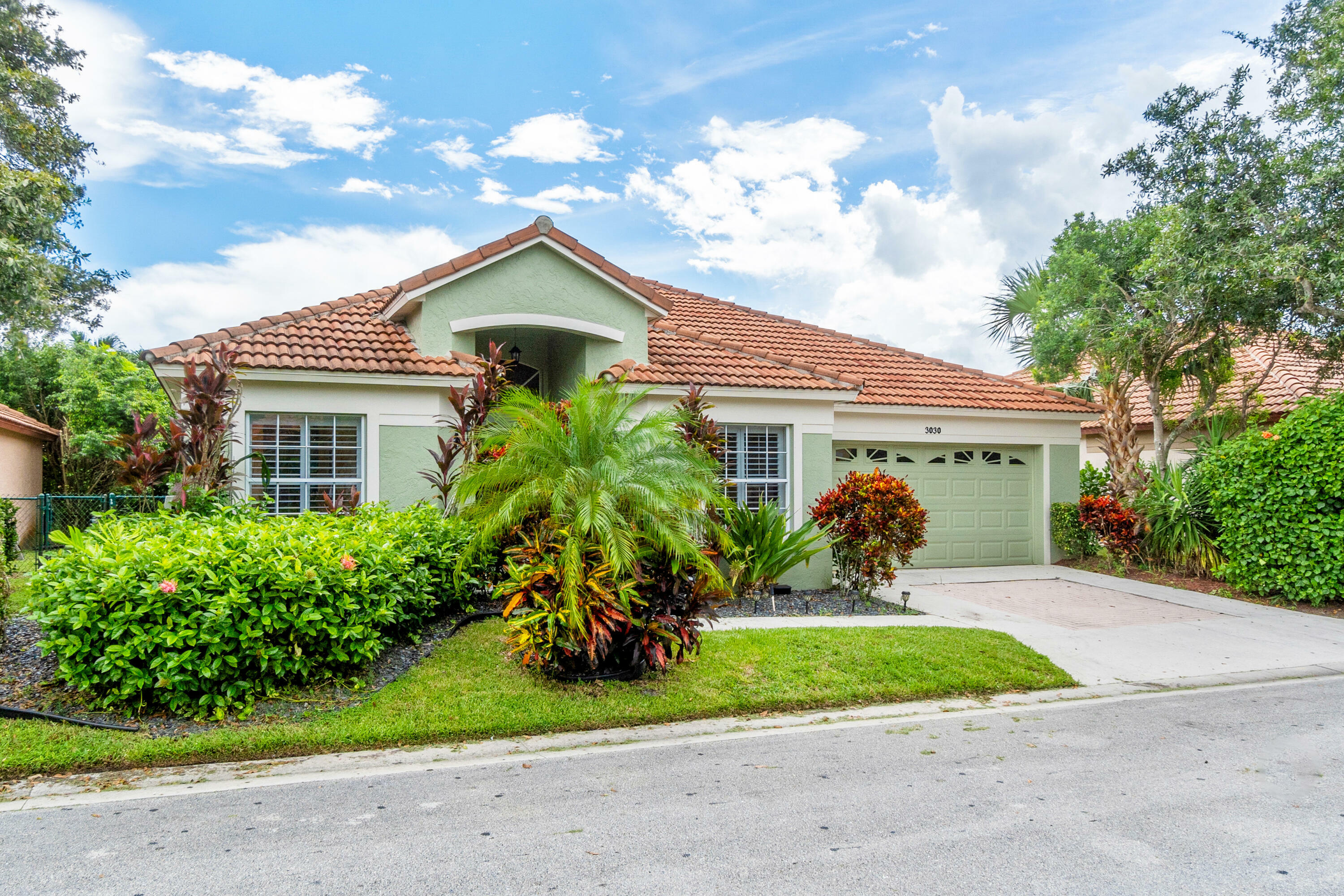 Property Photo:  3030 Casa Rio Court  FL 33418 