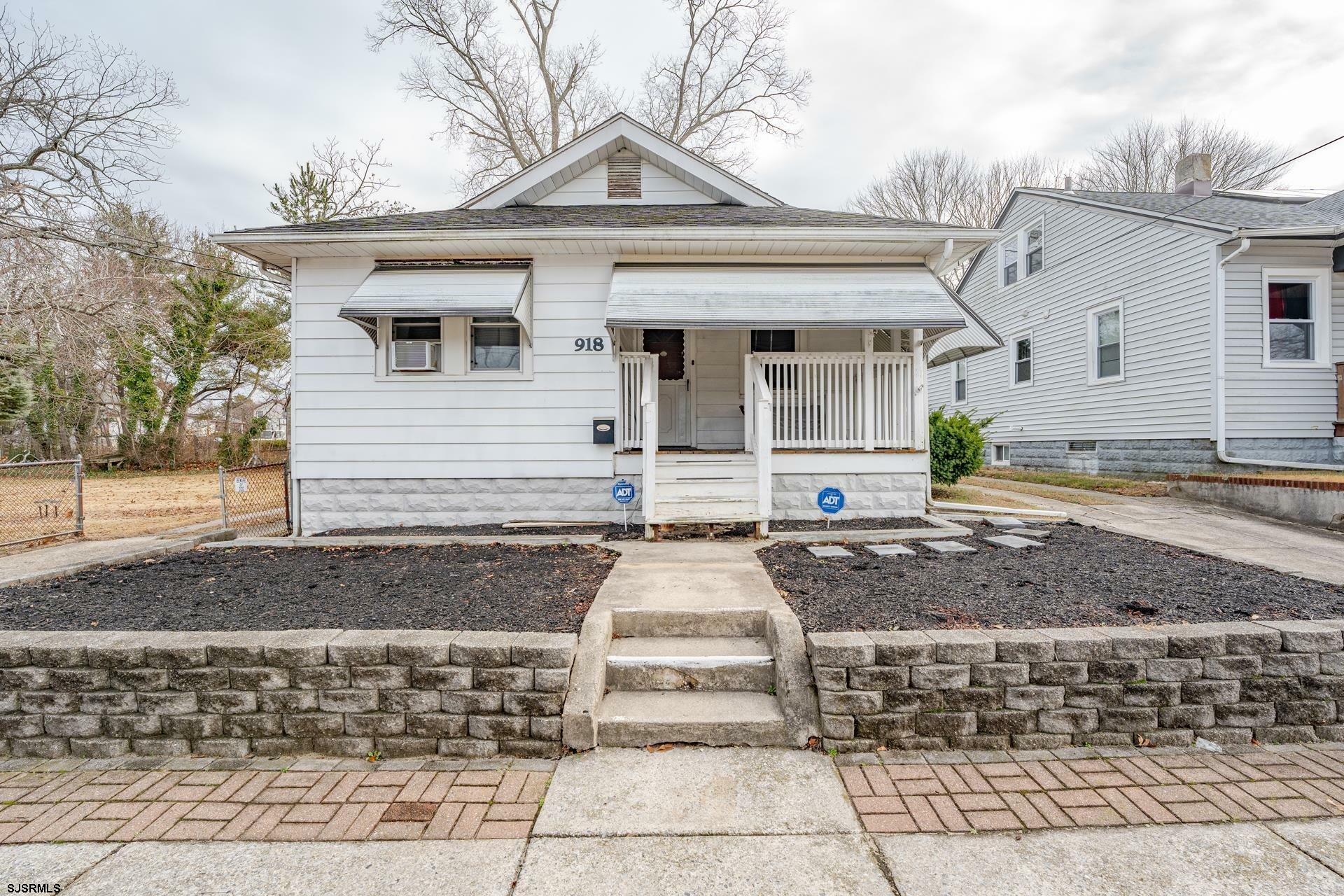 Property Photo:  918 Linden Ave  NJ 08232 